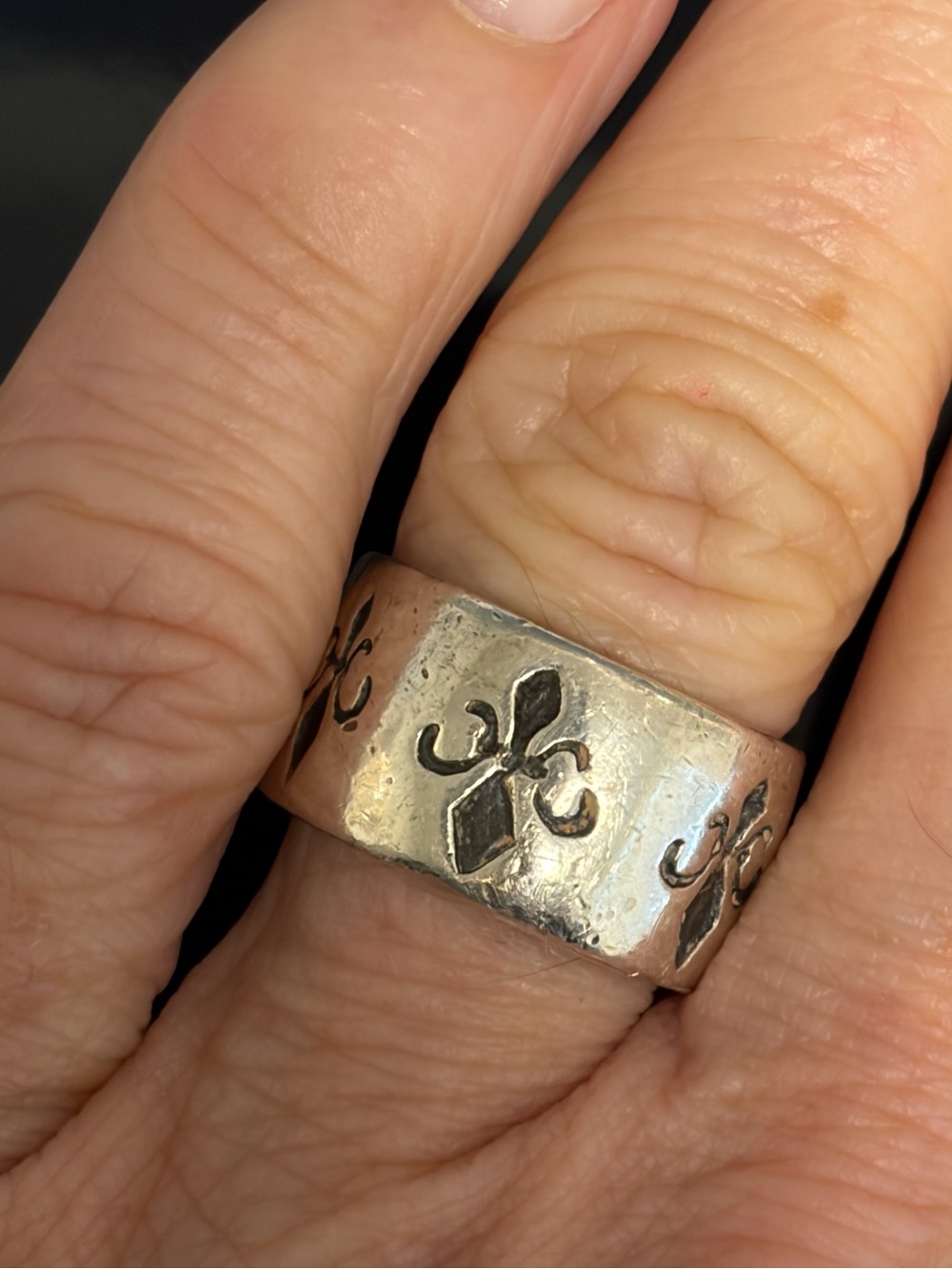 Mignon Faget no longer made style, sterling silver Fleur-de-Lis size women’s 8